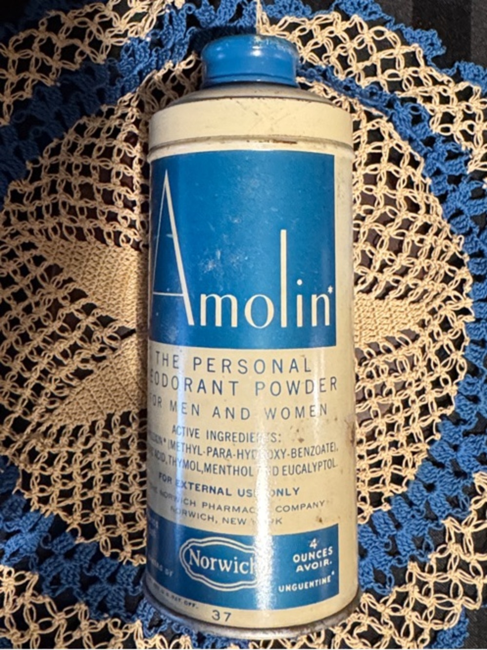 Personal Deodorant Powder Vintage Tin- For Display Only